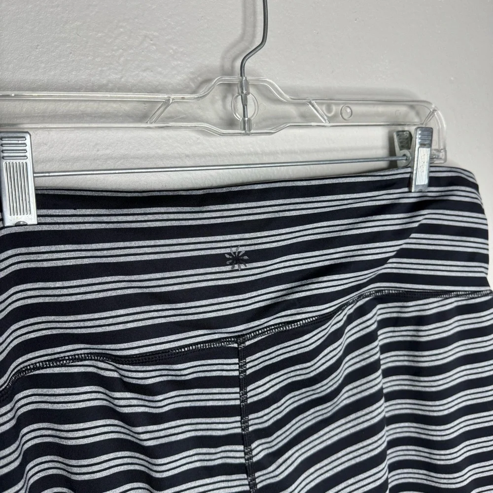 Athleta Grey High Rise Stripe Chaturanga Capri Yoga Fitness Pant #591368